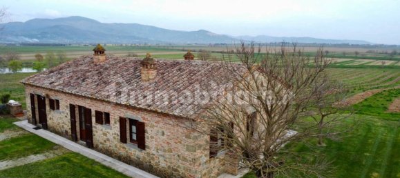 Villa T4 em Castiglion Fiorentino, Italy N.º 52185 46