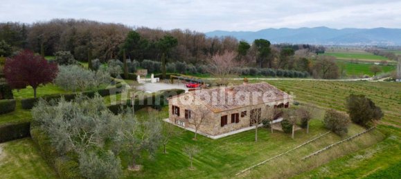 Villa T4 em Castiglion Fiorentino, Italy N.º 52185 48