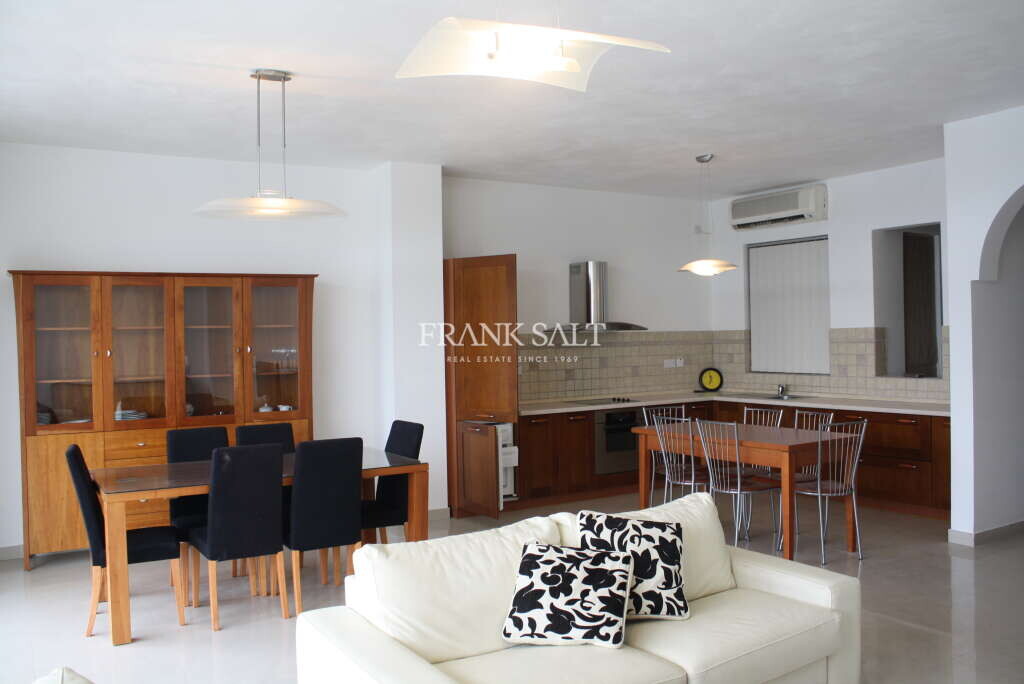 Apartamento de 3 dormitorios en Sliema, Malta No. 3536