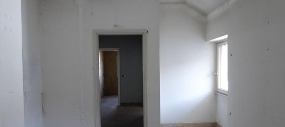 6-Zimmer Wohnung in Vigevano, Italy, Nr. 156319 3