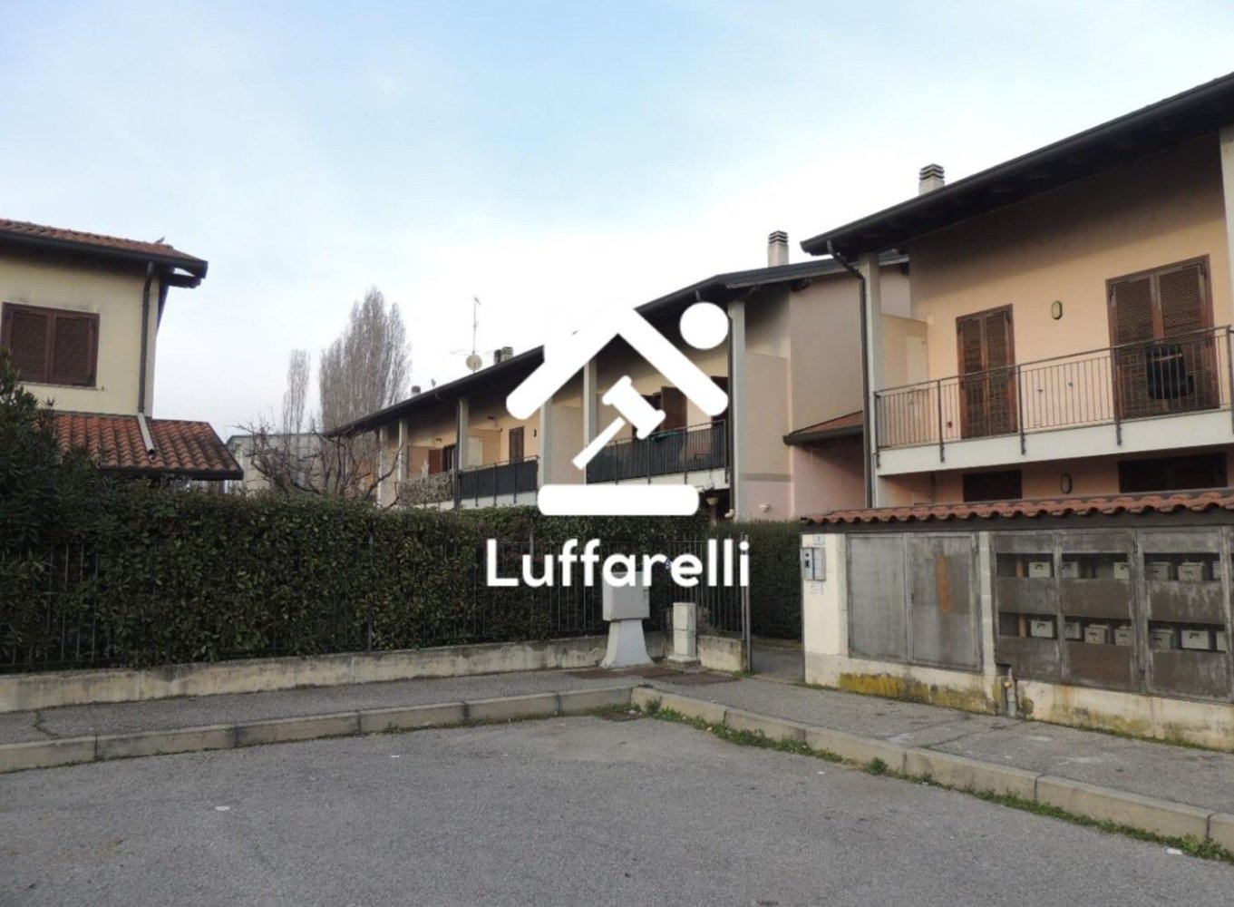 5 rooms Apartment in Roncaro, Italy No. 180624