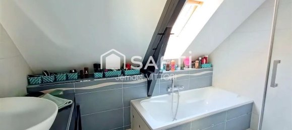 3 bedrooms House in Chailland, France No. 285693 7