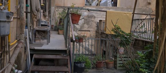 6 rooms Apartment in Palermo, Italy No. 211579 32