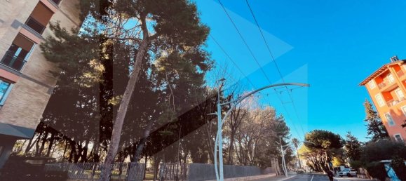 3 rooms Apartment in Pescara, Italy No. 23123 4