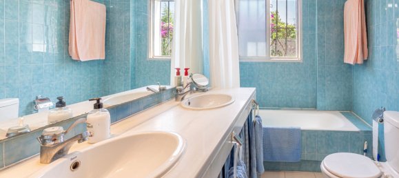 Дом с 6 спальнями в Марбелья, Испания № 140295 9