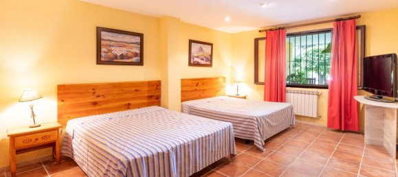 Дом с 6 спальнями в Марбелья, Испания № 140295 18