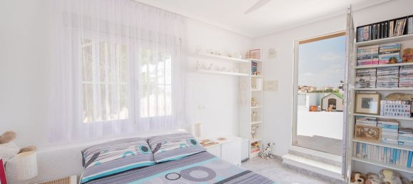 4 bedrooms Villa in Alicante, Spain No. 177171 32