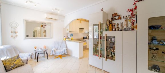 4 bedrooms Villa in Alicante, Spain No. 177171 6