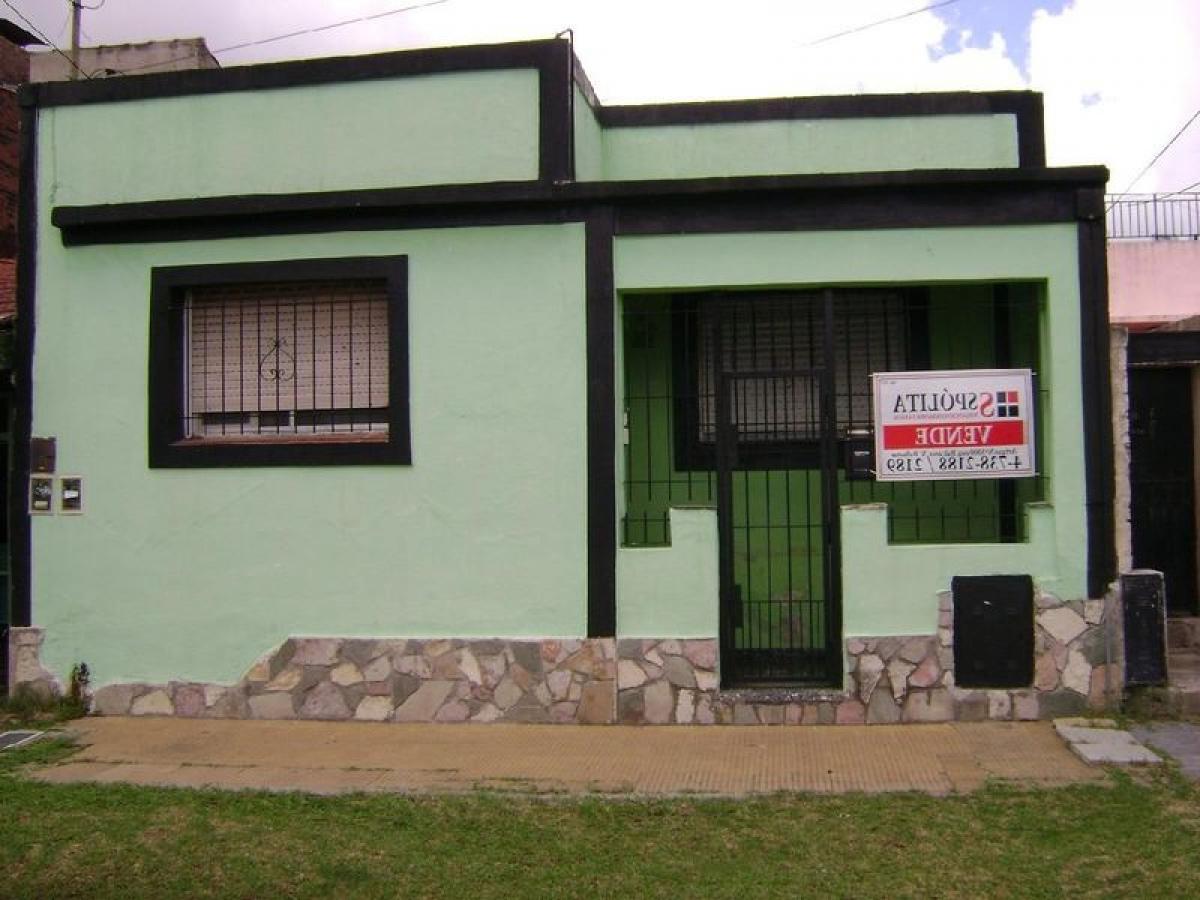 3 bedrooms House in General San Martin, Argentina No. 2171