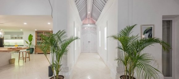 4 bedrooms Villa in South Kuta, Indonesia No. 3009 10