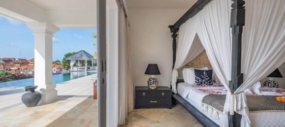4 bedrooms Villa in South Kuta, Indonesia No. 3009 26