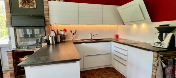 Villa de 6 dormitorios en Calvados, France No. 359378 7