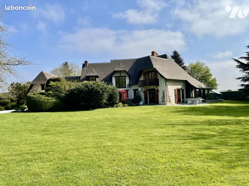 Villa de 6 dormitorios en Calvados, France No. 359378