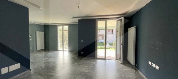 Villa de 5 habitaciónes en Fiorano Modenese, Italy No. 28626 7