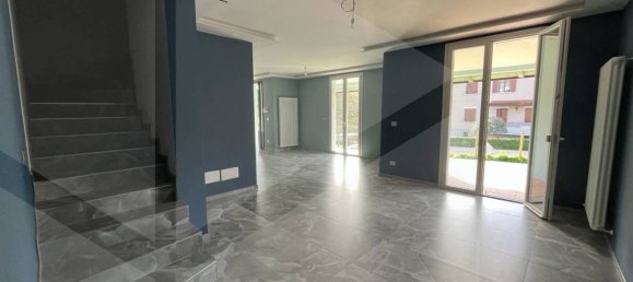 Villa de 5 habitaciónes en Fiorano Modenese, Italy No. 28626 8