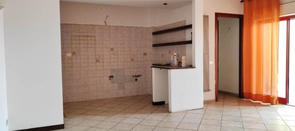 3غرفة شقة في Messina, Italy رقم 106603 2