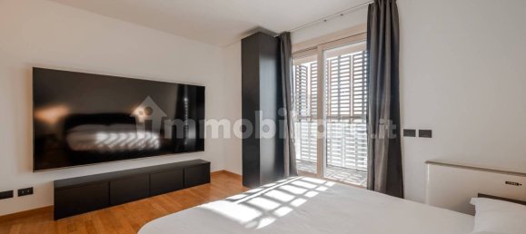 2 Schlafzimmer Wohnung in Milan, Italy, Nr. 252147 6