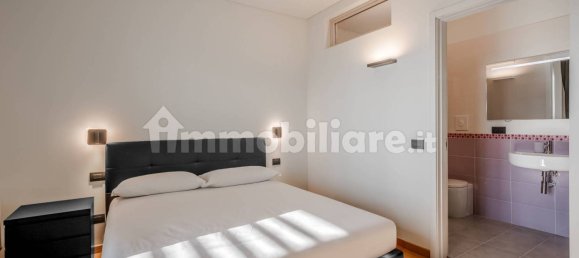 2 Schlafzimmer Wohnung in Milan, Italy, Nr. 252147 7