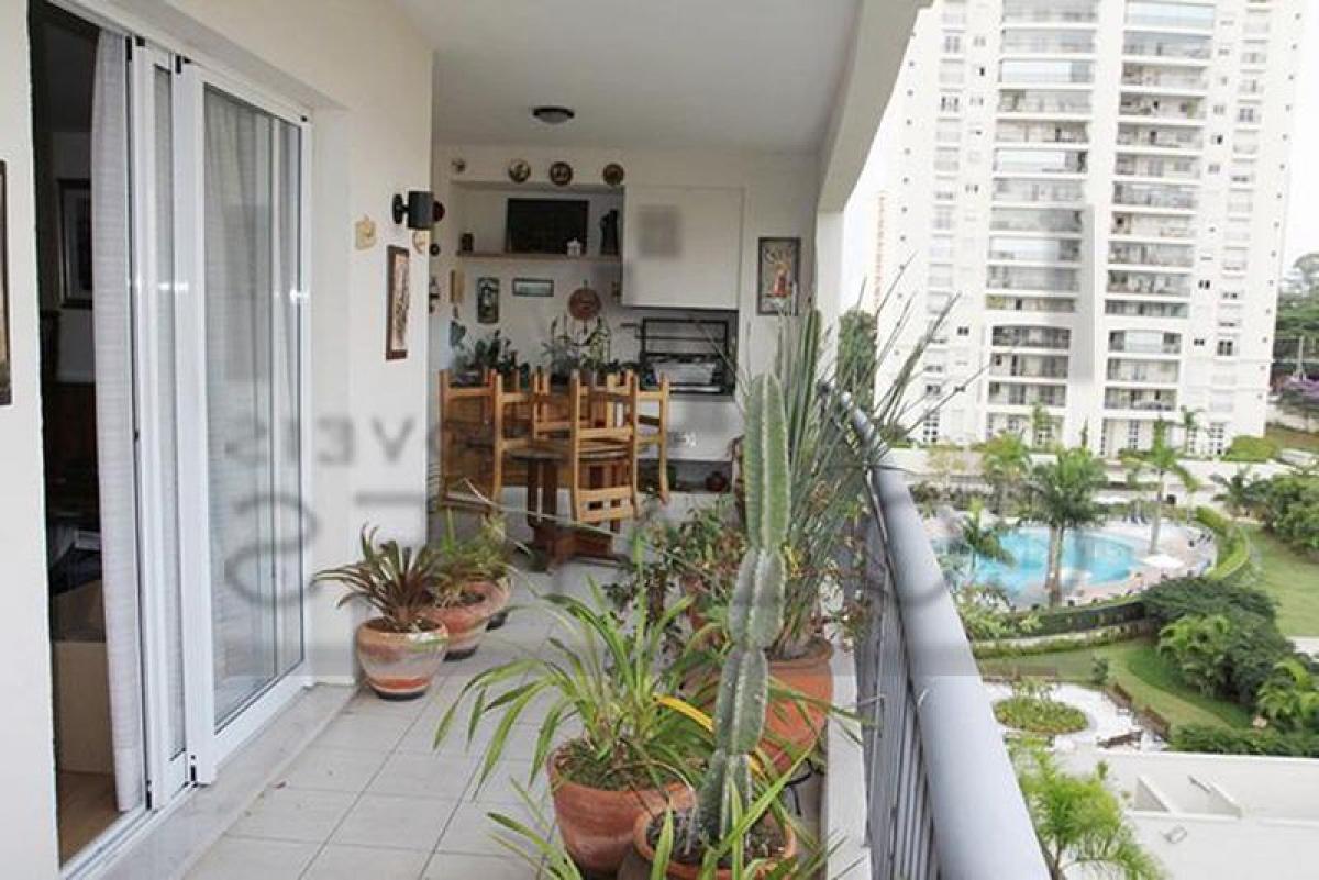 Apartamento de 3 dormitorios en Sao Paulo, Brazil No. 454137