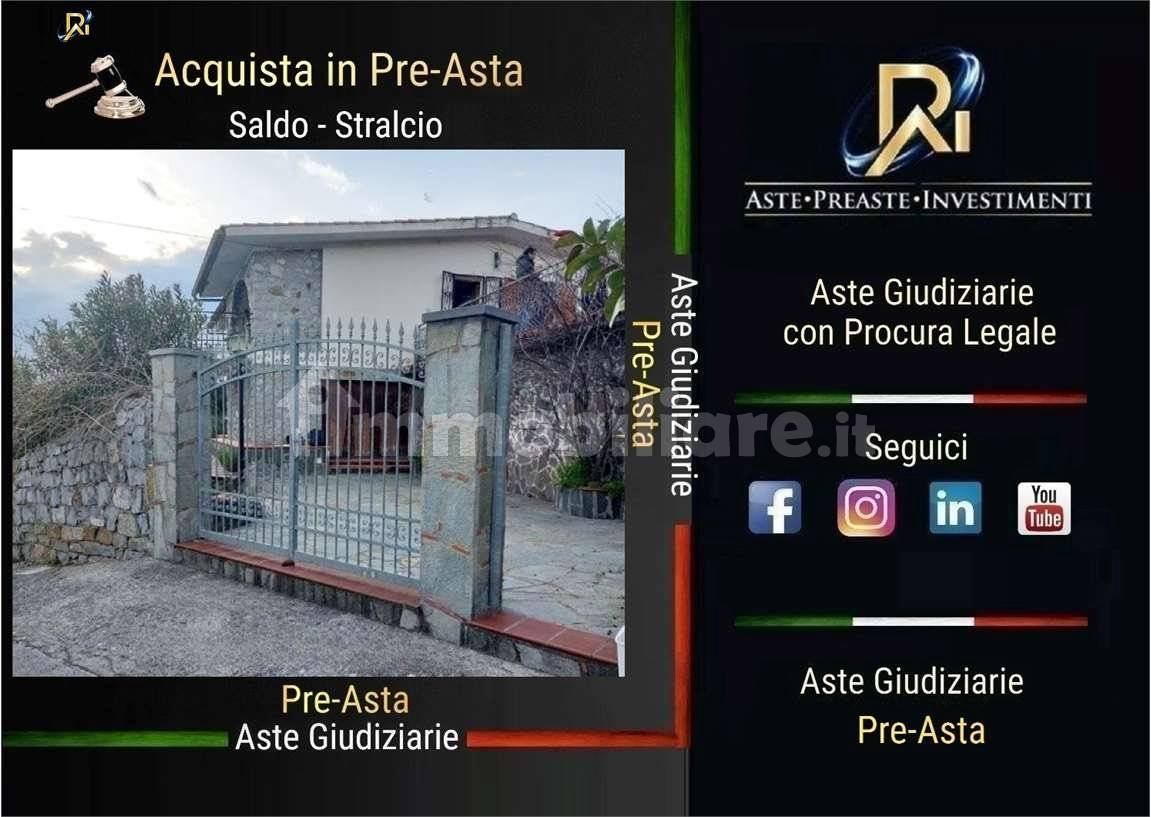 3 bedrooms Apartment in Ispani, Italy No. 225295