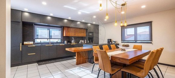 3 bedrooms House in Batalha, Portugal No. 181602 23