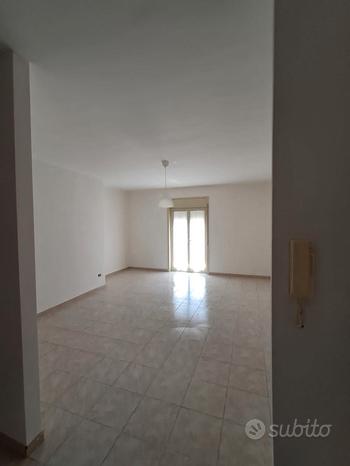 6 rooms Apartment in Canicattì, Italy No. 281411