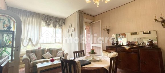 3 bedrooms Apartment in Rome, Italy No. 143708 2