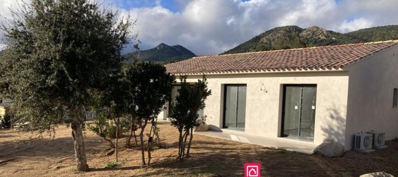 3 bedrooms Villa in Porto-Vecchio, France No. 219274 2