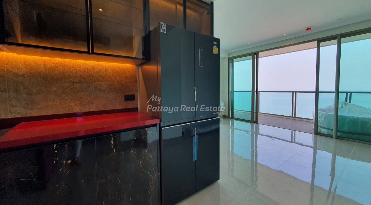 2 bedrooms Condo in Pattaya, Thailand No. 19763