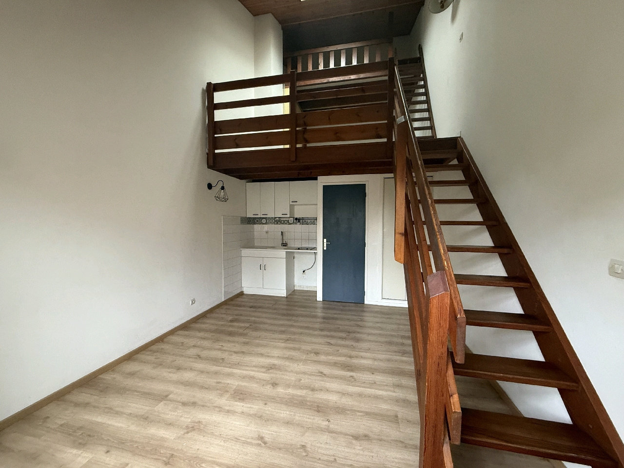 Dúplex de 1 dormitorio en Saint-Georges-de-Didonne, France No. 101946