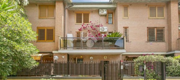 3 bedrooms Villa in Fonte Nuova, Italy No. 53932 10