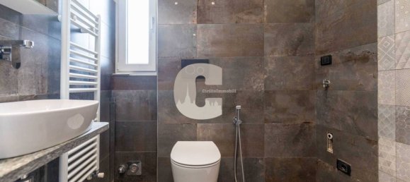 1 bedroom Apartment in Turin, Italy No. 287015 18