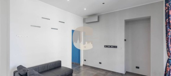 1 bedroom Apartment in Turin, Italy No. 287015 8