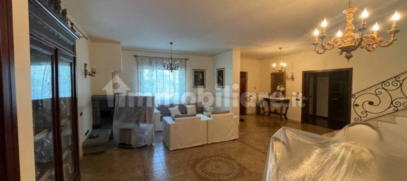 3 bedrooms Villa in Cicciano, Italy No. 259646 2