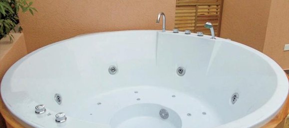 3 bedrooms Villa in Limassol, Cyprus No. 1692 11