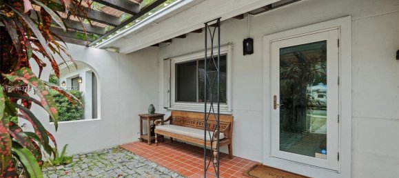 4 dormitorios villa en alquiler en Miami, Miami-Dade, Florida, USA № 615006 15