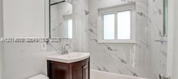 4 dormitorios villa en alquiler en Miami, Miami-Dade, Florida, USA № 615006 10