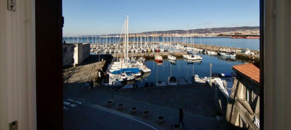 3 rooms Apartment in Trieste, Italy No. 112639 4