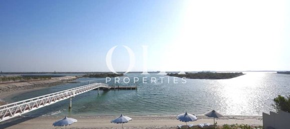 4 bedrooms Villa in Abu Dhabi, UAE No. 25026 13