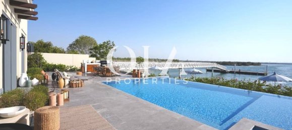 4 bedrooms Villa in Abu Dhabi, UAE No. 25026 16