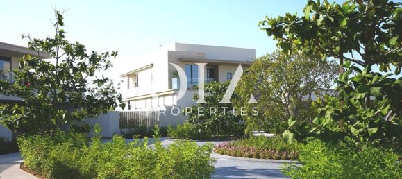 4 bedrooms Villa in Abu Dhabi, UAE No. 25026 12