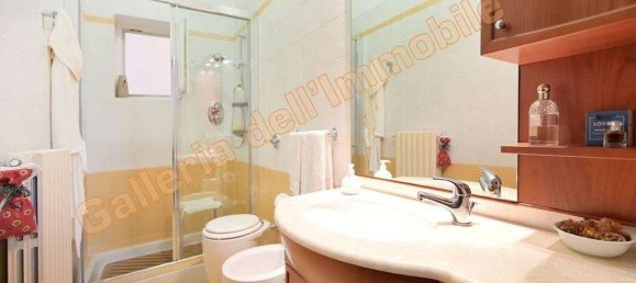 4-salle Villa à Vigevano, Italy No. 33635 27