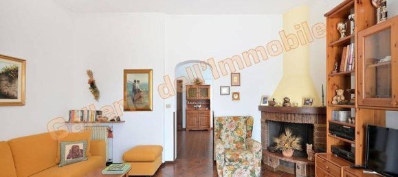 4-salle Villa à Vigevano, Italy No. 33635 14