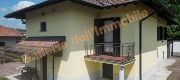 4-salle Villa à Vigevano, Italy No. 33635 5