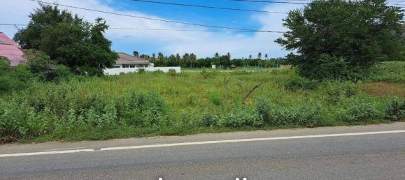  Commercial property in Pran Buri, Thailand No. 16912 9