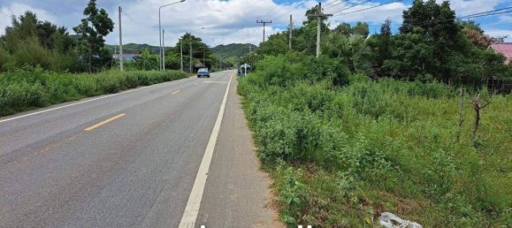  Commercial property in Pran Buri, Thailand No. 16912 8