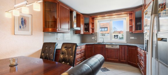 Таунхаус с 5 комнатами в Kitzingen, Германия № 26951 8