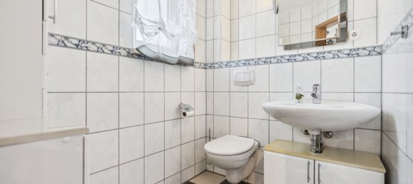 Таунхаус с 5 комнатами в Kitzingen, Германия № 26951 11