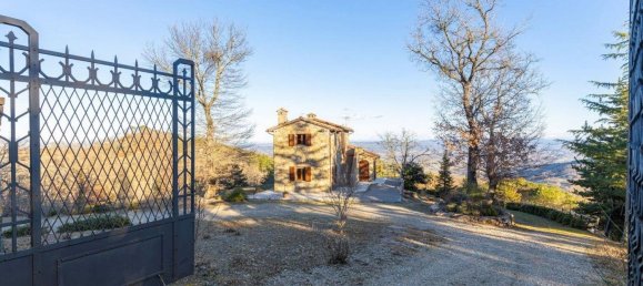 10 rooms House in Cetona, Italy No. 54063 3