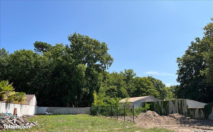 Земельный участок 493м² в Ла Трамблад, Франция № 245957